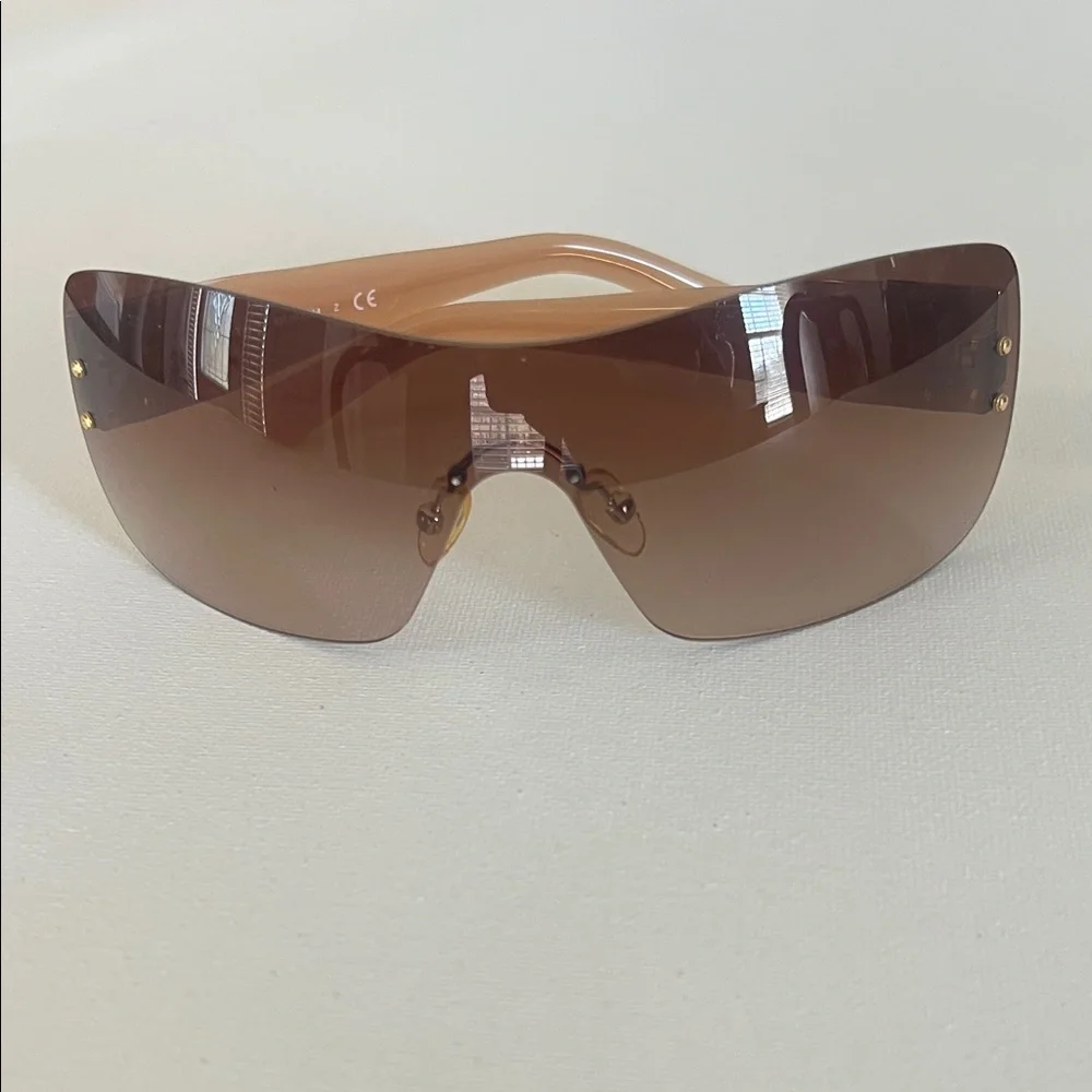 Tory Burch saffiano style